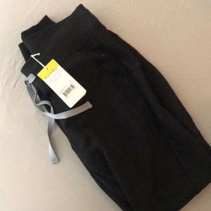 NWT FIGS XS black Zamora scrub jogger pants